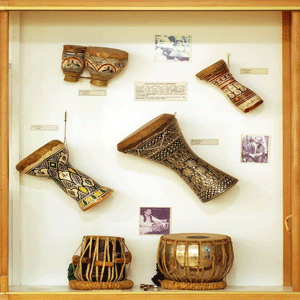 
                        String Instrument Accessories