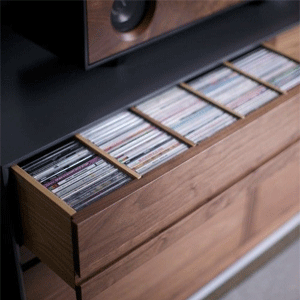 
                        DVD Cases & Organisers